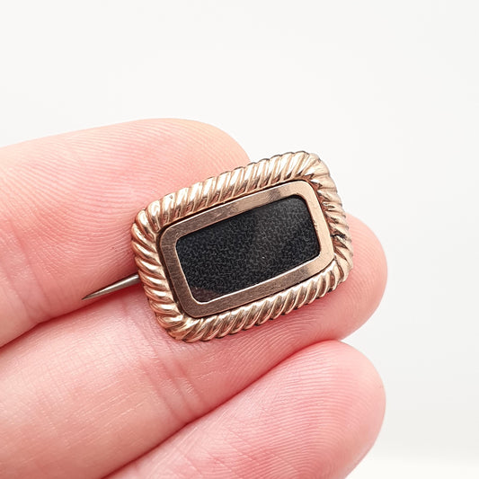 Antique Victorian 9ct Gold Mourning Brooch Locket Chased Border Solid 9k 375 Back Early Vintage 1800s Engraved Womens Jewellery Jewelry