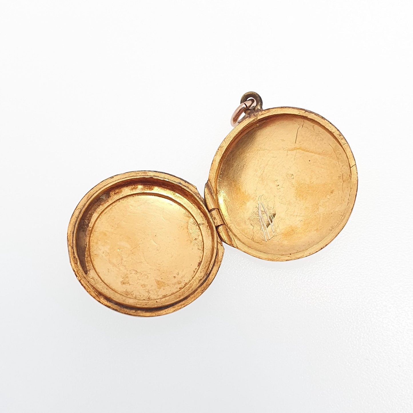 Antique 9ct 9k Gold Locket Pendant Round Art Deco Engraved Pattern Solid 375 Back & Front Small Circle Photo Vintage Necklace