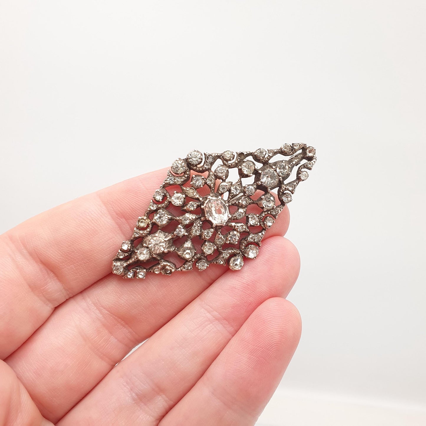 Antique Victorian Solid Silver Diamond Paste Brooch Georgian Style Cluster Foiled Diamond Pastes Oval Cut Vintage Womens Jewelry Jewellery