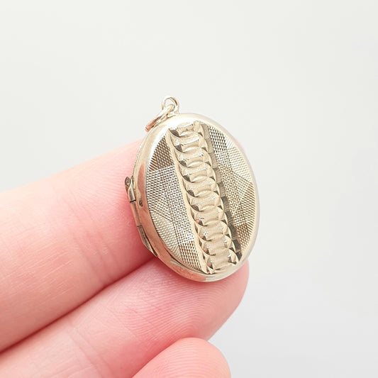 Antique 9ct 9k Gold Locket Spiral Pattern Art Deco Solid 375 Gold Back & Front Gyroscope 1920s Necklace Photo Pendant Womens Jewelry