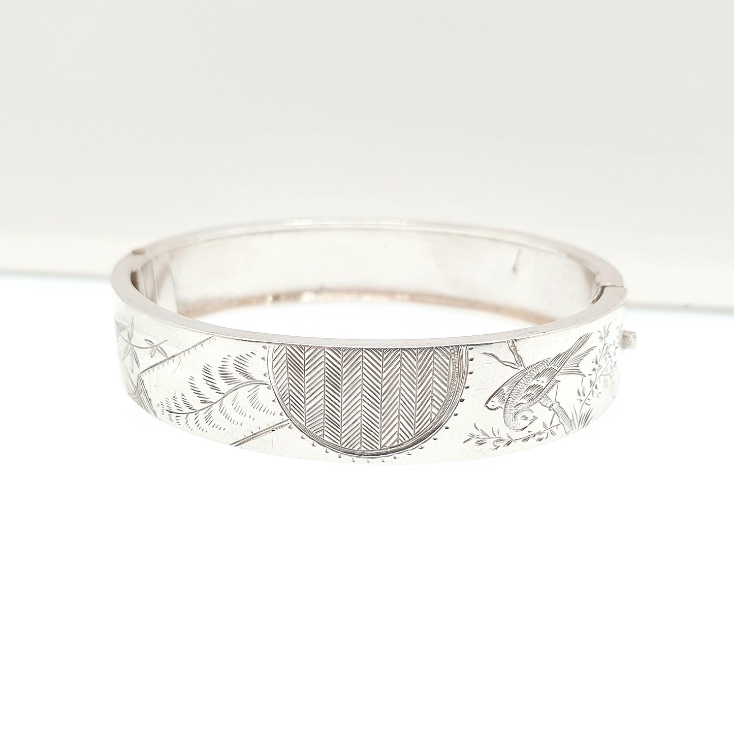 Antique Victorian Sterling Silver Bird Bracelet Bangle Hand Engraved Aesthetic 18.12g Songbird Swallow Vintage Womens Jewelry Jewellery