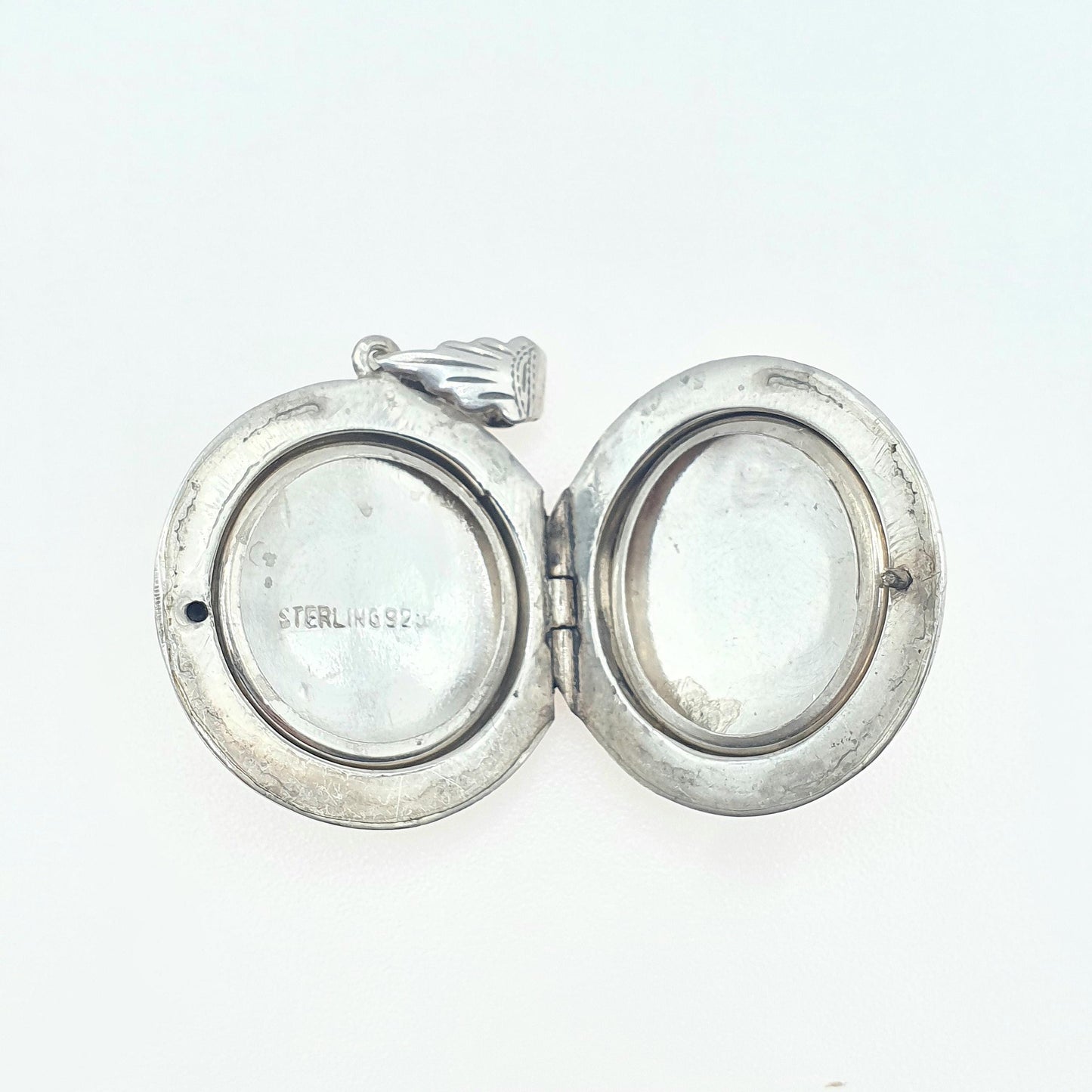 Vintage Sterling Silver Round Locket Engraved Picture Photo Keepsake Large Big Solid 925 Womens Jewelry Jewellery
