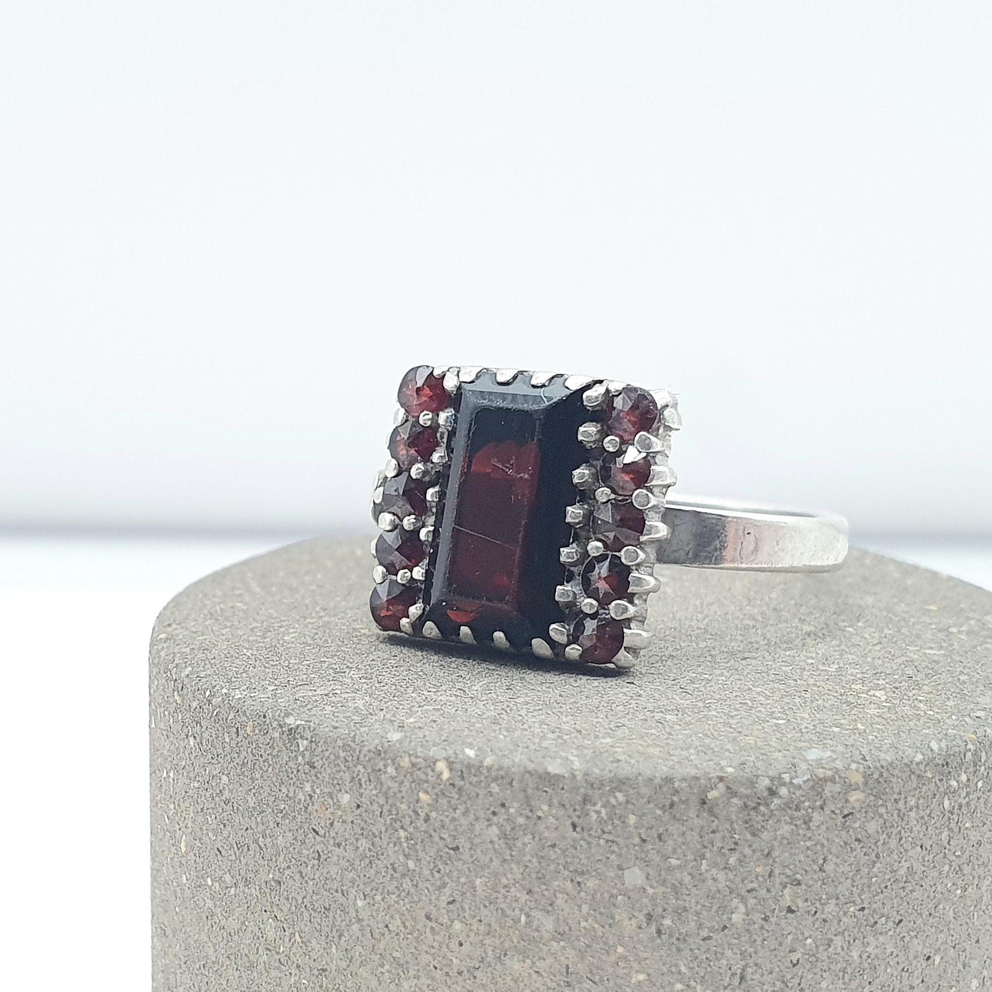 Vintage Solid Silver Bohemian Garnet Style Ring Rectangular Cut Red Gemstone Womens Girls Jewelry Jewellery