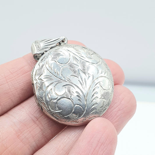 Vintage Sterling Silver Round Locket Engraved Picture Photo Keepsake Large Big Solid 925 Womens Jewelry Jewellery