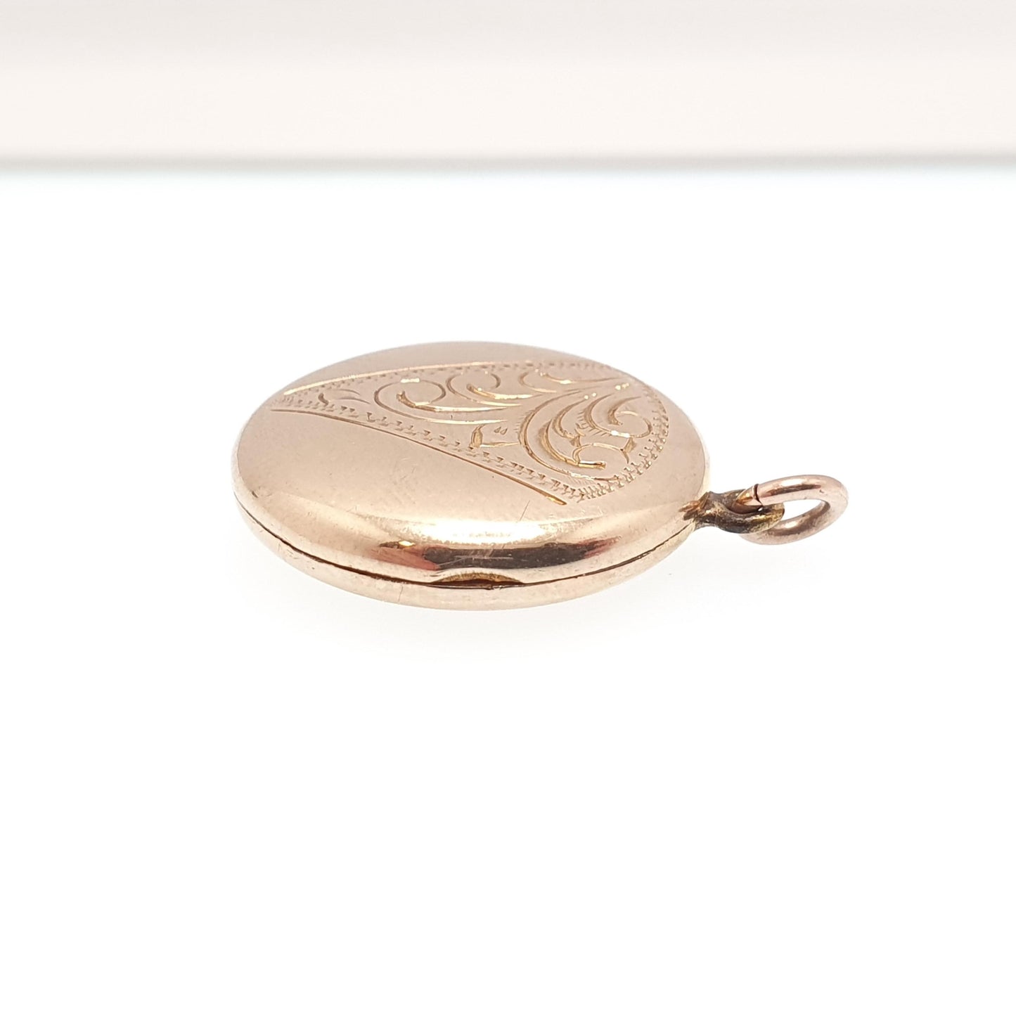 Antique 9ct 9k Gold Locket Pendant Round Art Deco Engraved Pattern Solid 375 Back & Front Small Circle Photo Vintage Necklace