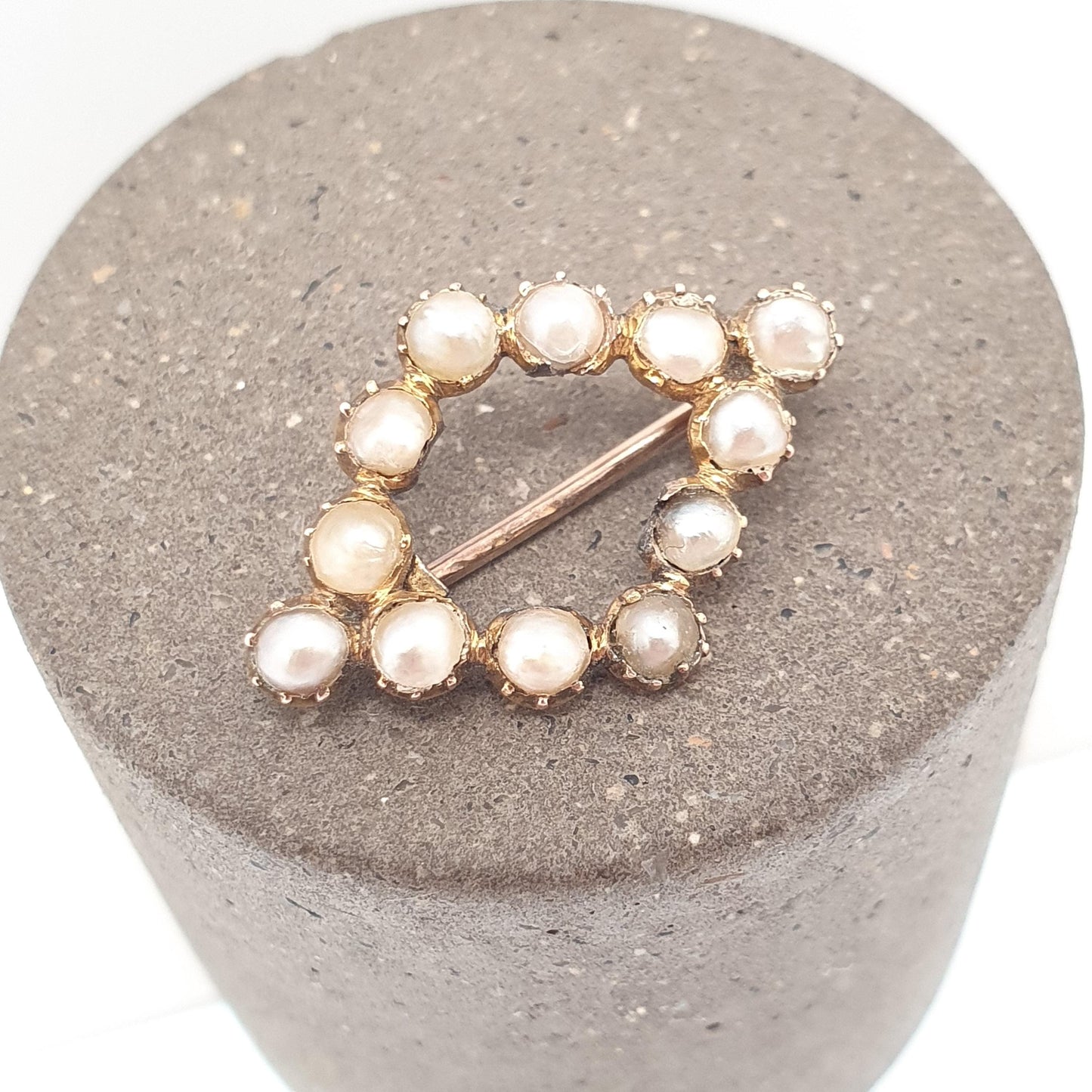 Antique 9k 9ct Gold Seed Pearl Brooch Victorian Pin Kite Shape Solid 375 Natural Pearls Jewelry Jewellery Vintage