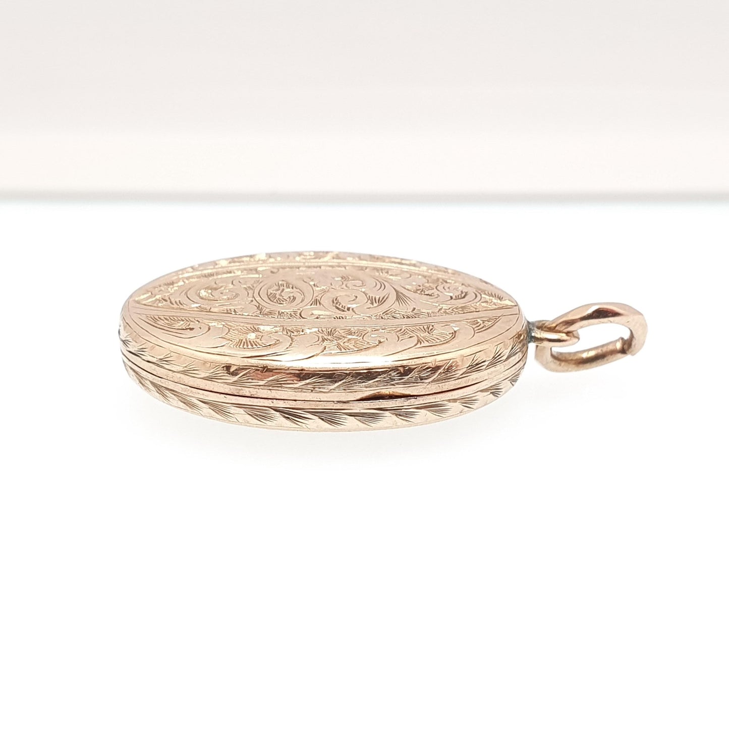 Antique Victorian Solid 9ct Gold Locket Large Oval Pendant Necklace Engraved Fine Estate 375 9k Photo Vintage Jewelry Jewellery