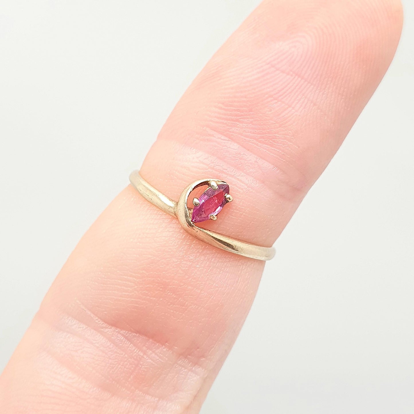 Vintage 9k 9ct Gold Ruby Ring Solid 375 9kt Pear Cut Red Gemstone Genuine Real Snake Womens Jewelry Jewellery