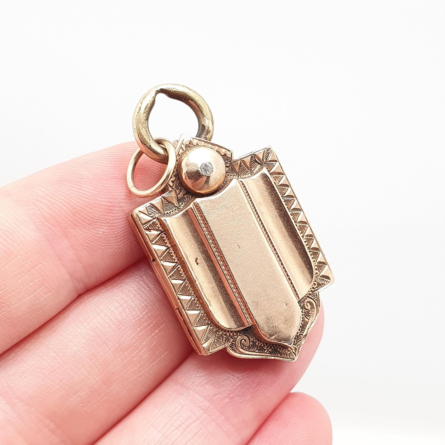 Antique Victorian 9ct Rose Gold Locket Shield Shape Large Pointed Pendant Solid 375 9k Front Back Vintage Jewelry Jewellery