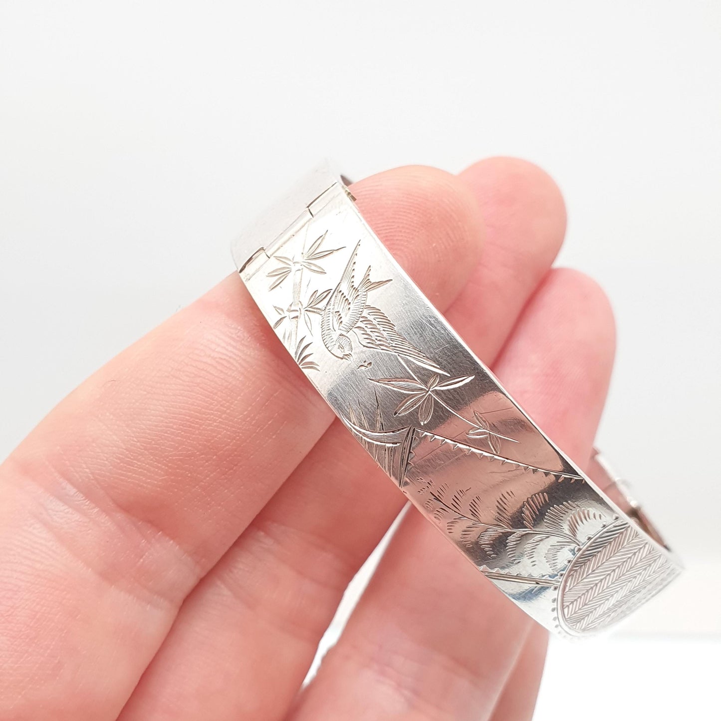 Antique Victorian Sterling Silver Bird Bracelet Bangle Hand Engraved Aesthetic 18.12g Songbird Swallow Vintage Womens Jewelry Jewellery