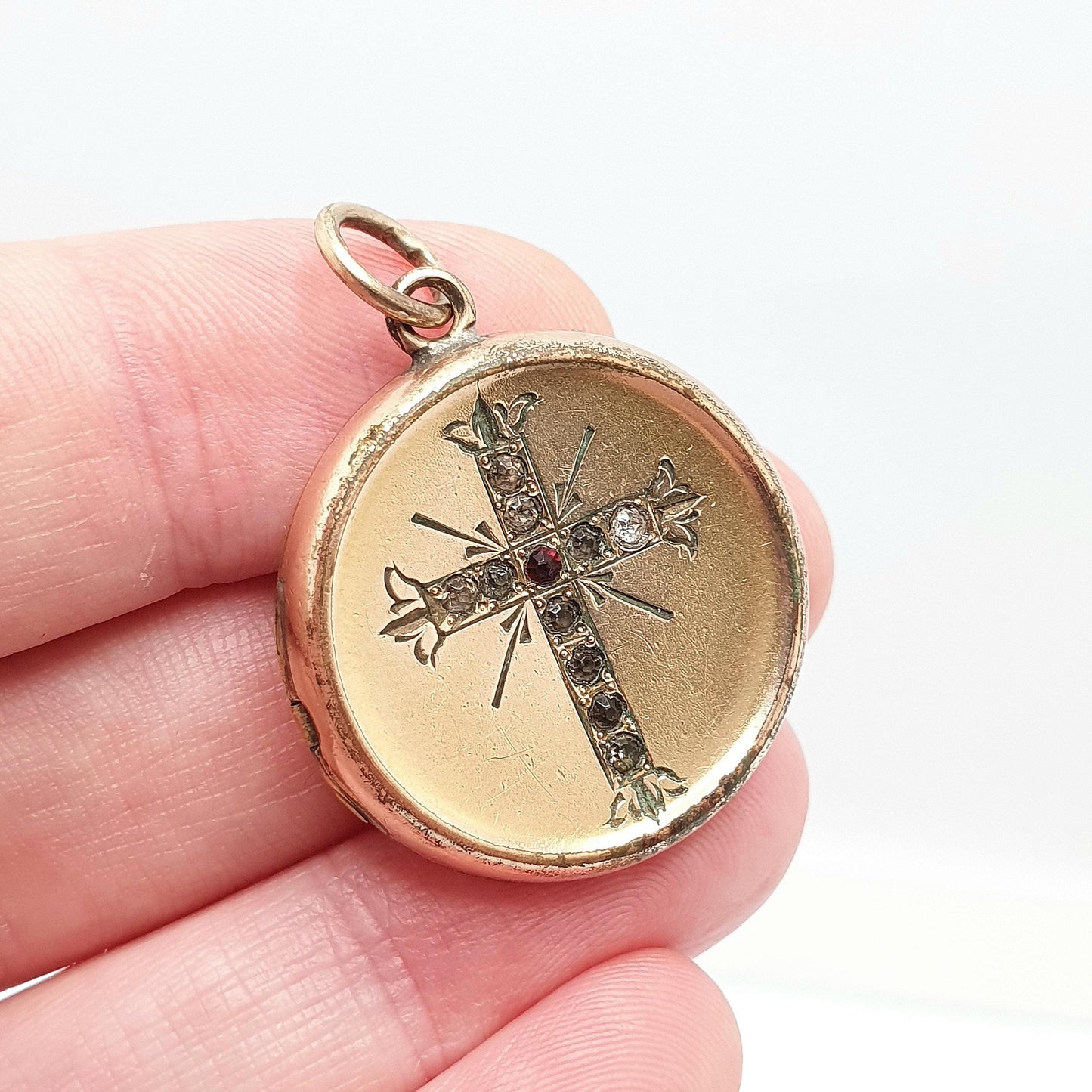 Antique Rolled Gold Filled Crucifix Paste Locket Cross Round Necklace Pendant Circle Photo Womens Vintage Jewelry Jewellery