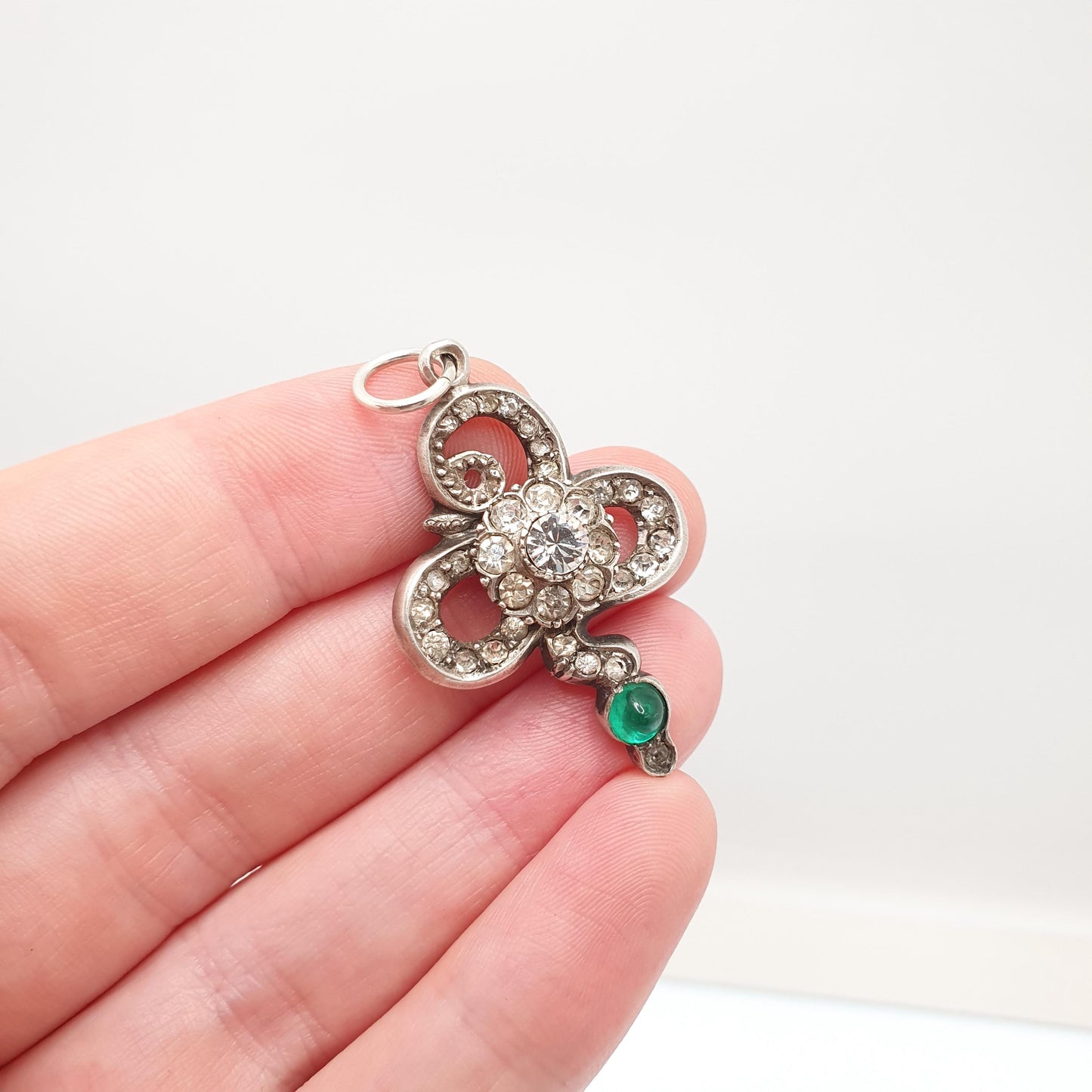 879b17e2-a76e-44b8-924f-9bf9365a6739