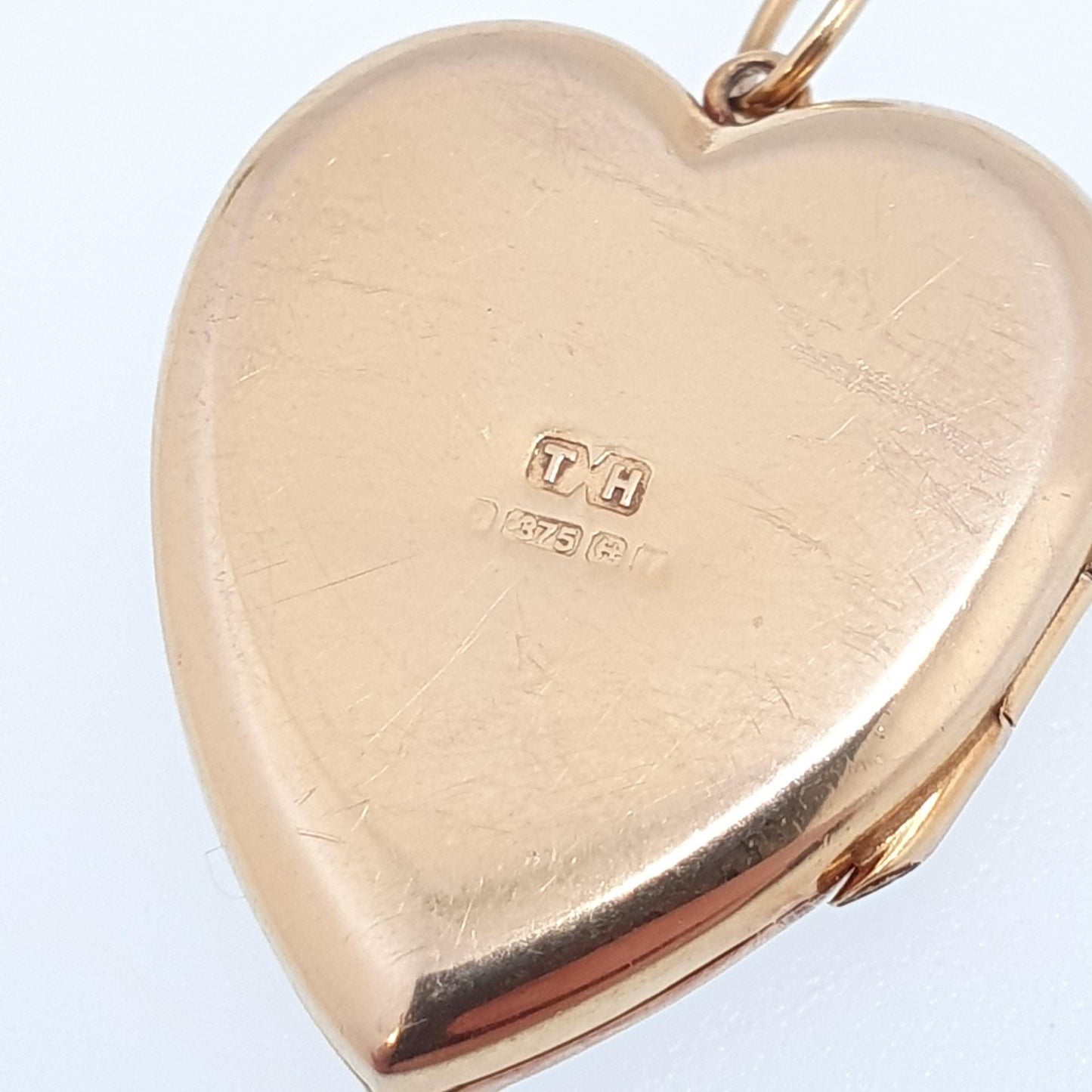 Vintage Solid 9k 375 Gold Heart Locket All 9ct 9 Carat Necklace Hand Engraved Cute Photo Picture Pendant
