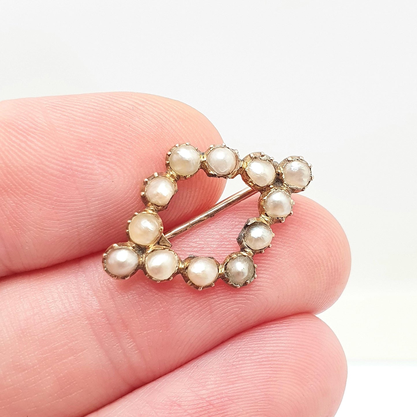 Antique 9k 9ct Gold Seed Pearl Brooch Victorian Pin Kite Shape Solid 375 Natural Pearls Jewelry Jewellery Vintage