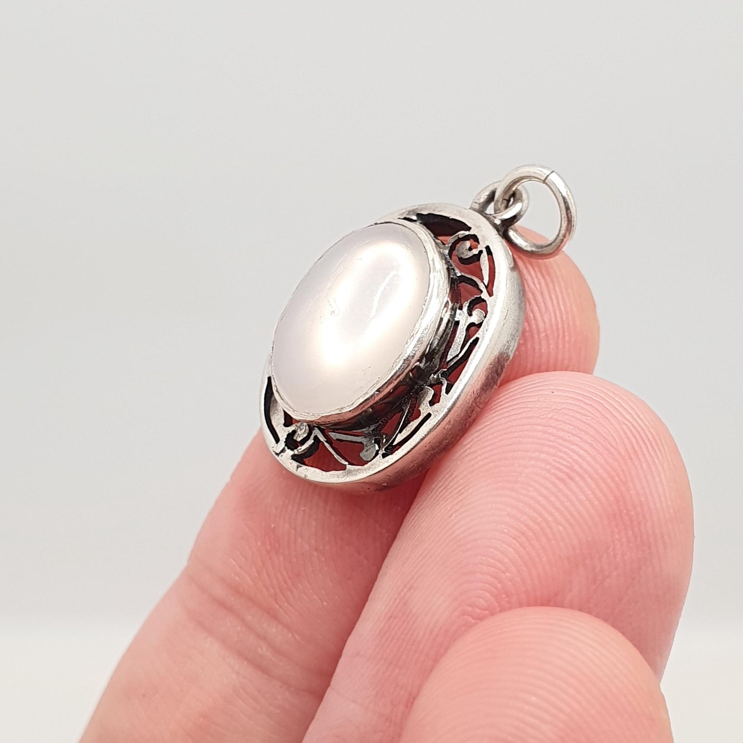 Antique Moonstone Solid Silver Necklace Pendant Bernard Instone Style White Cabochon Cut Gemstone Adularescence Jewelry Jewellery