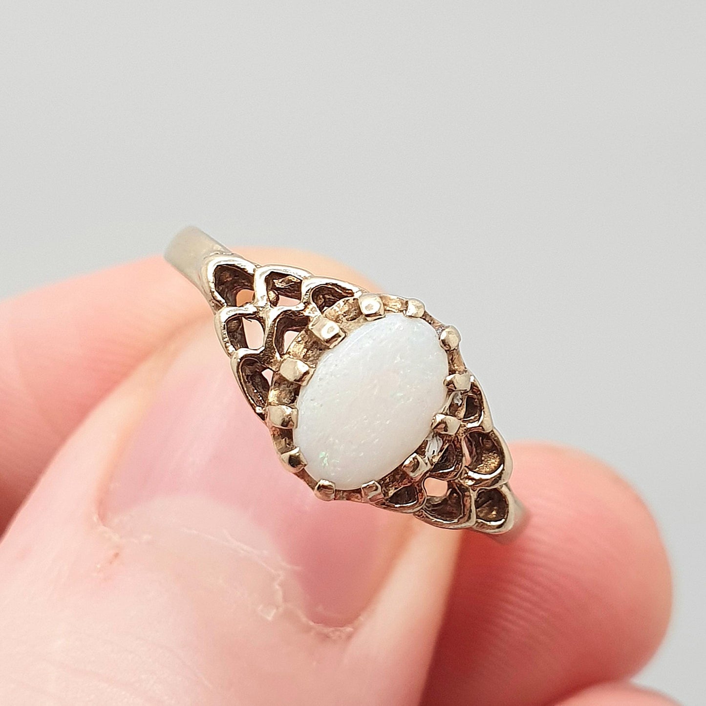 Vintage 9ct 9k Gold Opal Ring White Solitaire Gemstone Solid 9kt Yellow Hallmarked Retro Womens Jewelry Jewellery