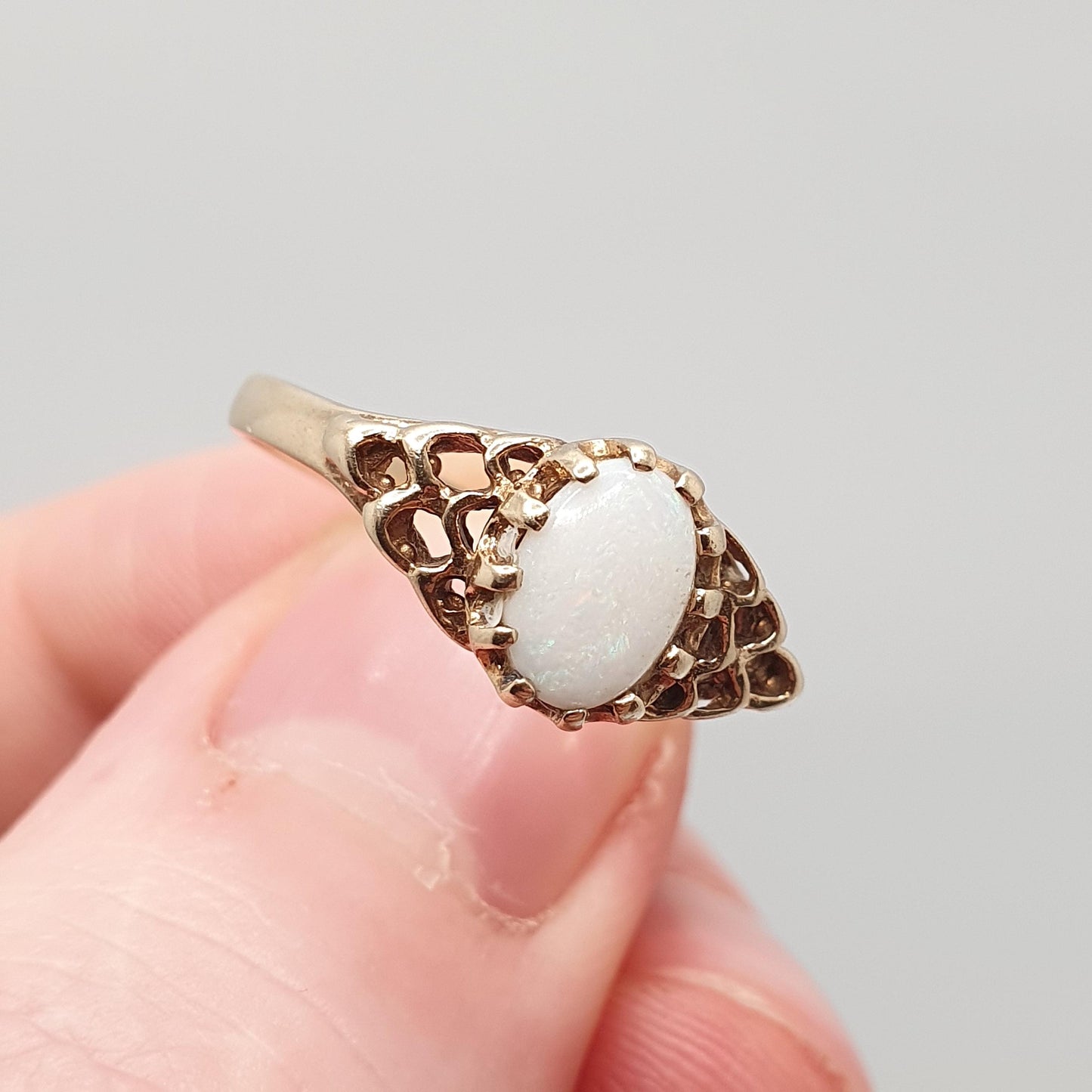 Vintage 9ct 9k Gold Opal Ring White Solitaire Gemstone Solid 9kt Yellow Hallmarked Retro Womens Jewelry Jewellery