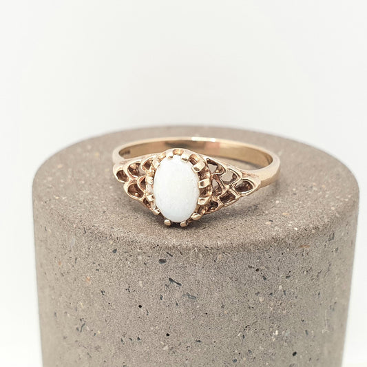Vintage 9ct 9k Gold Opal Ring White Solitaire Gemstone Solid 9kt Yellow Hallmarked Retro Womens Jewelry Jewellery