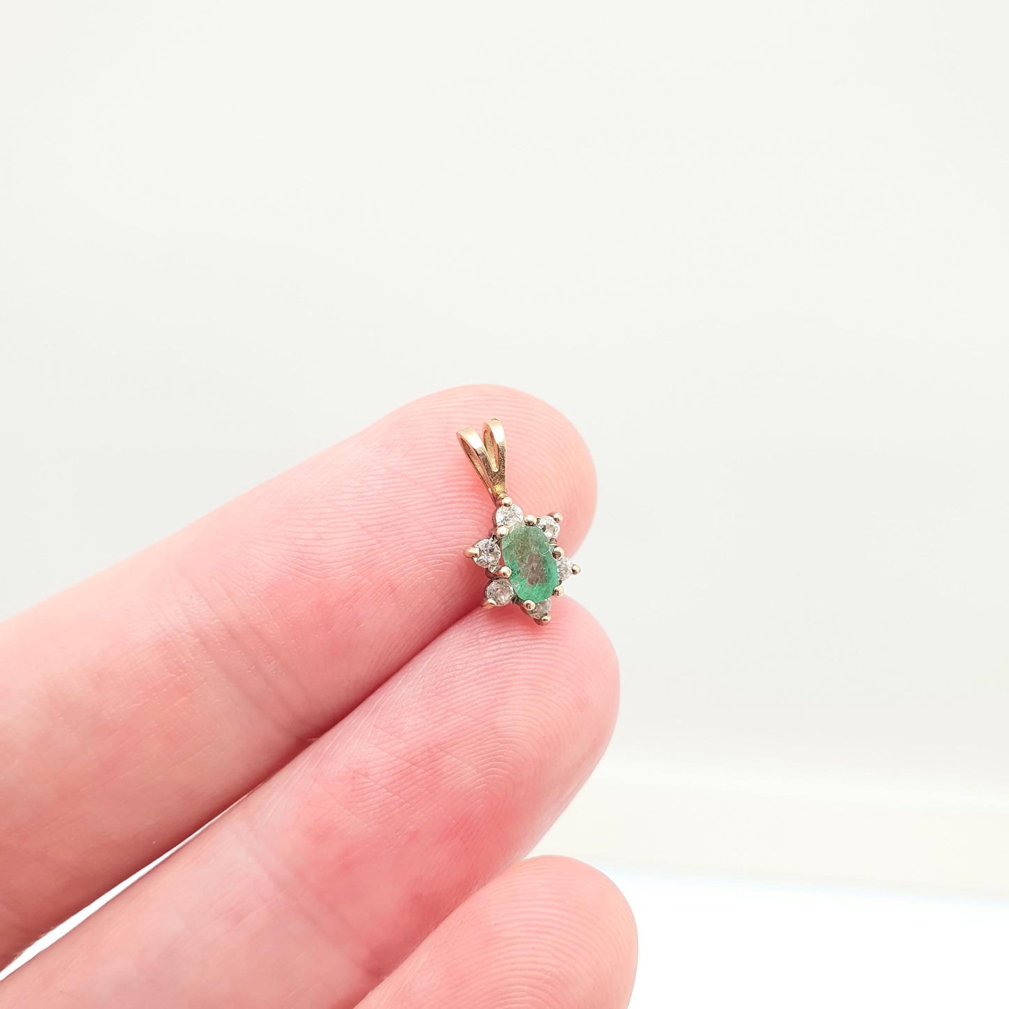 Vintage 9ct Gold Emerald Pendant Solid 375 9k CZ Cluster Small Real Gemstone Necklace Jewelry Jewellery