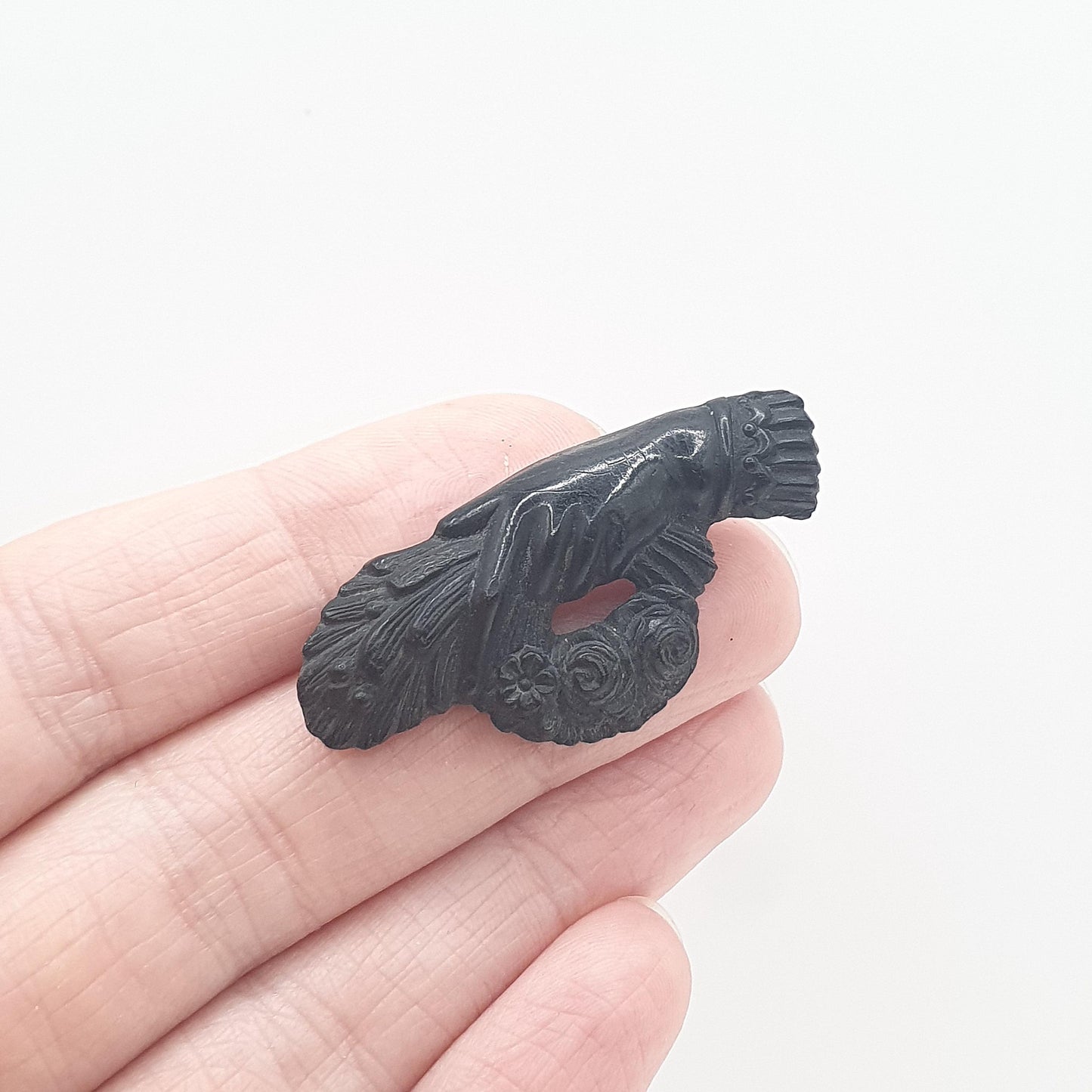 Antique Victorian Bog Oak Hand Brooch Flower Wreath Mourning Black Friendship Family Jewellery Unisex Jewelry Jewellery