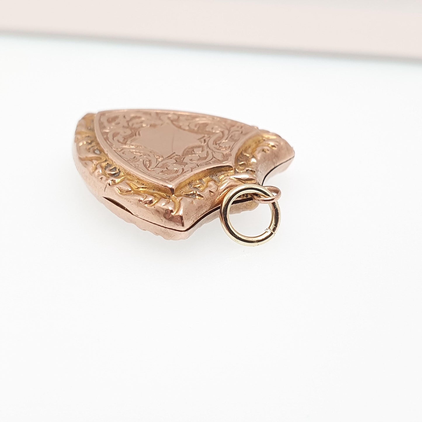 Antique Victorian 9ct Gold Shield Locket 9kt 9k Rose Back and Front Pendant Engraved Picture Photo Vintage Jewellery Jewelry