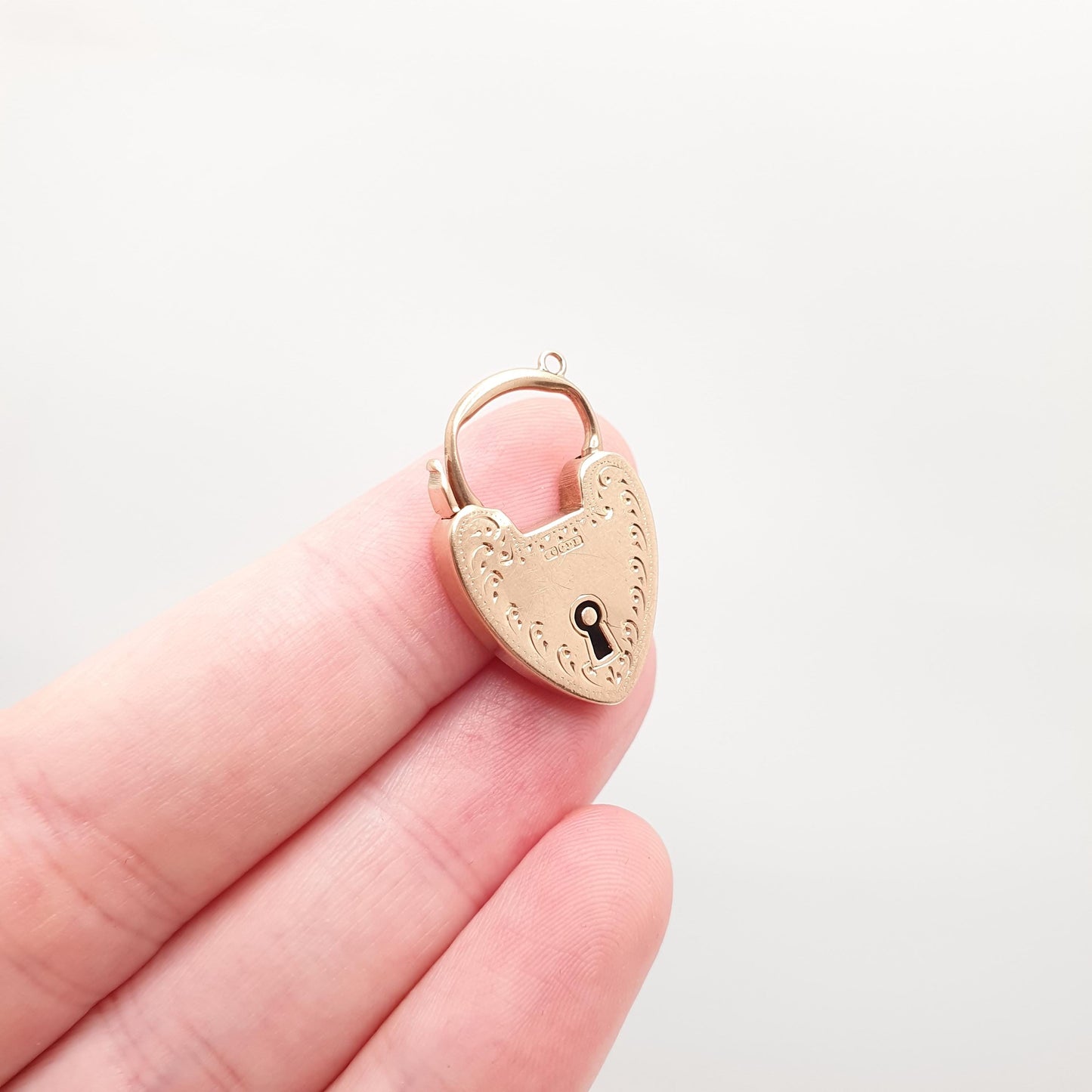 Antique 9ct Rose Gold Engraved Padlock Clasp Victorian Necklace Lock Pendant Bracelet Charm Solid 9k 9kt Vintage Jewelry Jewellery