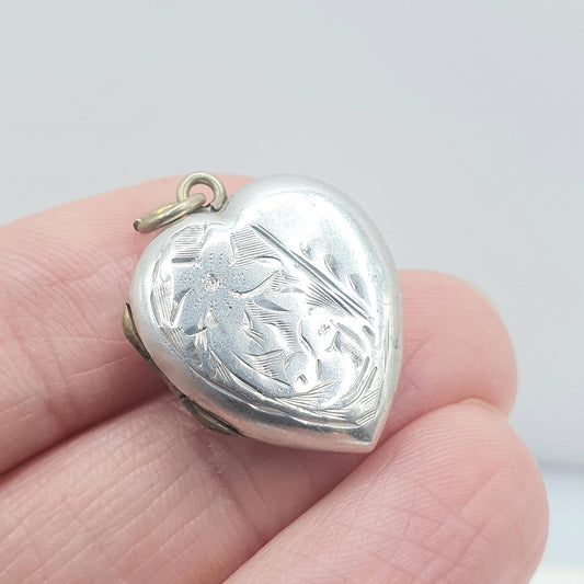 Antique Solid Silver Heart Locket Engraved Front Love Gift Back and Front Necklace Pendant Womens Jewelry Jewellery