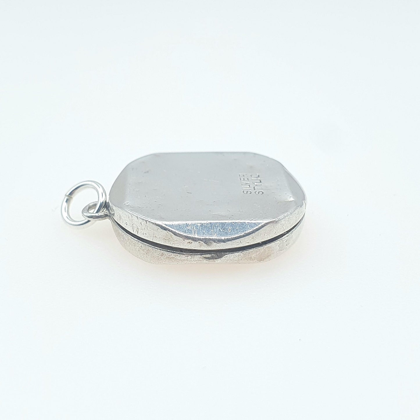 Vintage Solid Silver Locket Pendant Necklace Round Circle Photo Engraved Picture STYLIC Solid 925 Retro Jewelry Jewellery