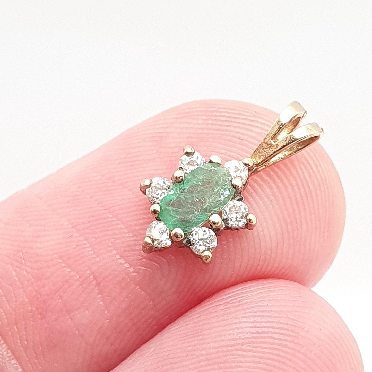 Vintage 9ct Gold Emerald Pendant Solid 375 9k CZ Cluster Small Real Gemstone Necklace Jewelry Jewellery