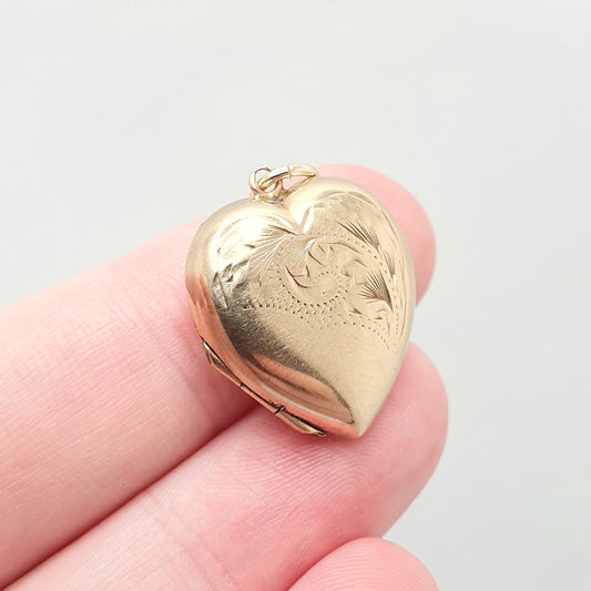 Antique 9ct Gold Heart Locket Cute Engraved Solid 9k 375 Pendant Love Gift Back & Front Necklace Jewelry Womens Jewellery