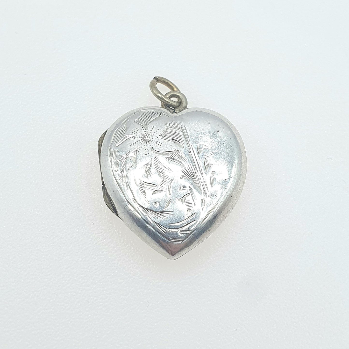 Antique Solid Silver Heart Locket Engraved Front Love Gift Back and Front Necklace Pendant Womens Jewelry Jewellery