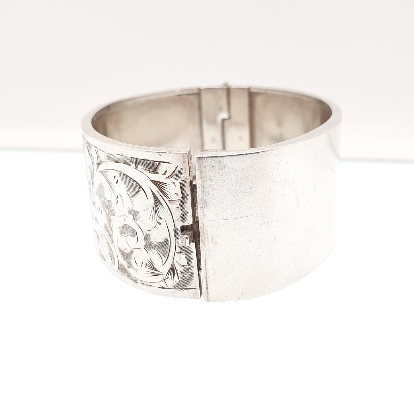 Old Vintage Sterling Silver Snap Bracelet Bangle 1934 Hallmarked Heavy Thick Chunky 30.71g Engraved 925 Womens Jewelry Jewellery