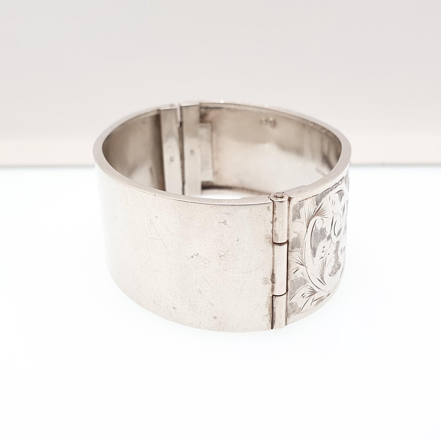 Old Vintage Sterling Silver Snap Bracelet Bangle 1934 Hallmarked Heavy Thick Chunky 30.71g Engraved 925 Womens Jewelry Jewellery