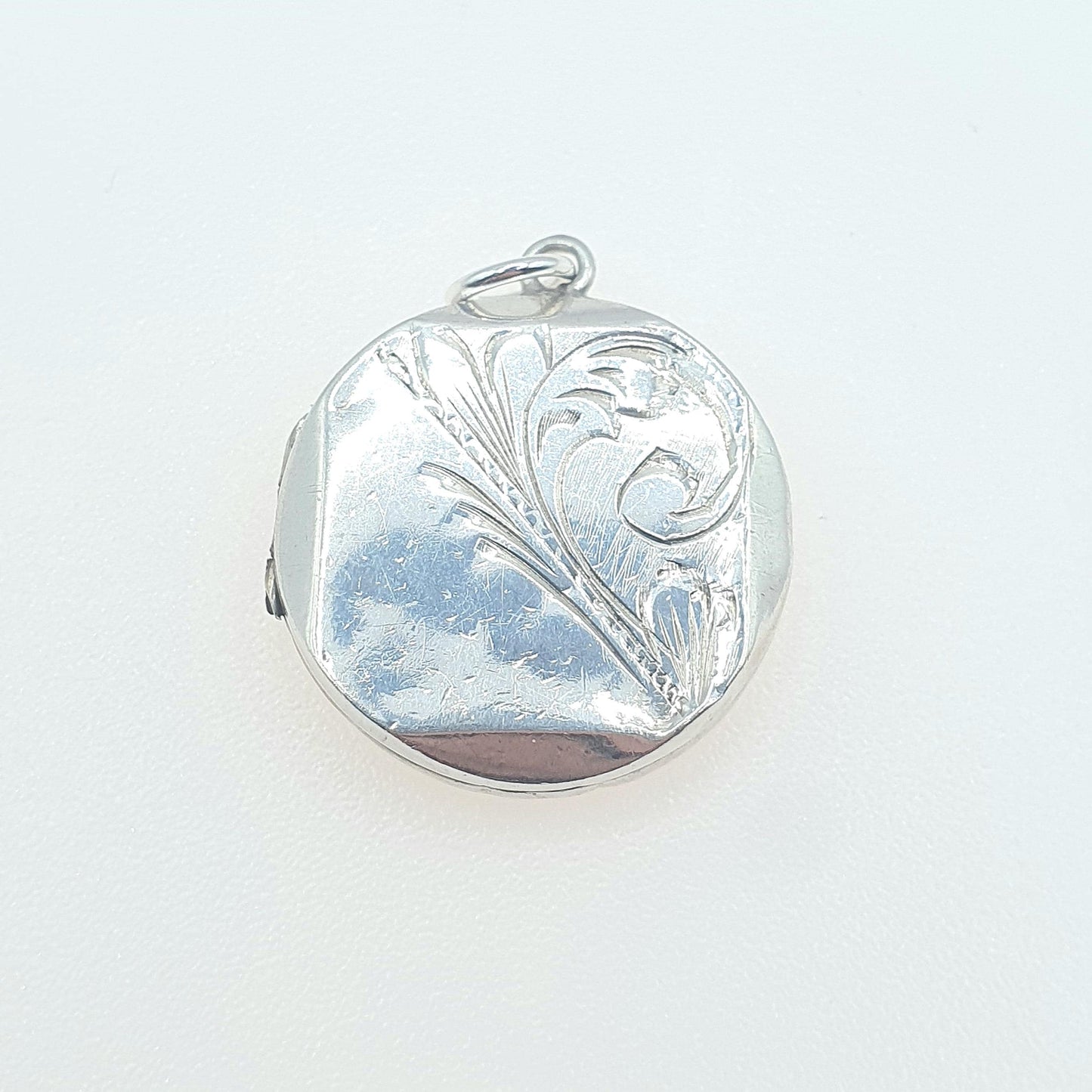 Vintage Solid Silver Locket Pendant Necklace Round Circle Photo Engraved Picture STYLIC Solid 925 Retro Jewelry Jewellery