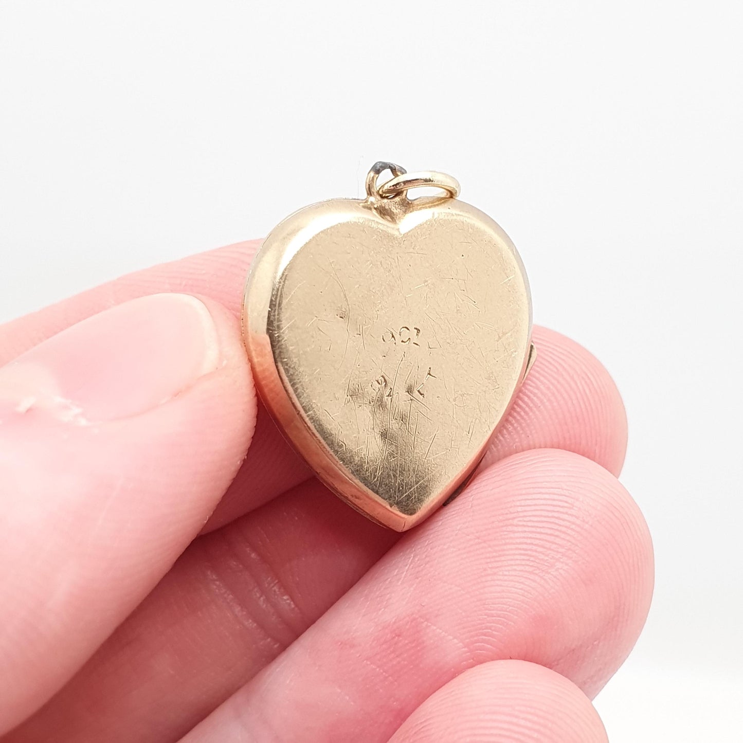 Antique 9ct 9k Gold Heart Locket Sunburst Art Deco Solid Yellow Gold Back & Front Engraved 1920s Necklace Photo Pendant Jewelry Jewellery