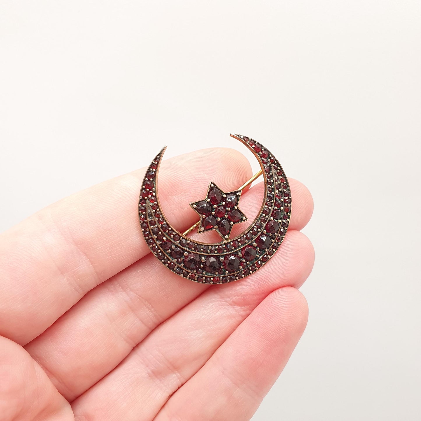Antique Victorian Bohemian Garnet Star Brooch Crescent Moon Starburst Rolled Gold Renaissance Revival Pyrope Vintage Jewelry Jewellery