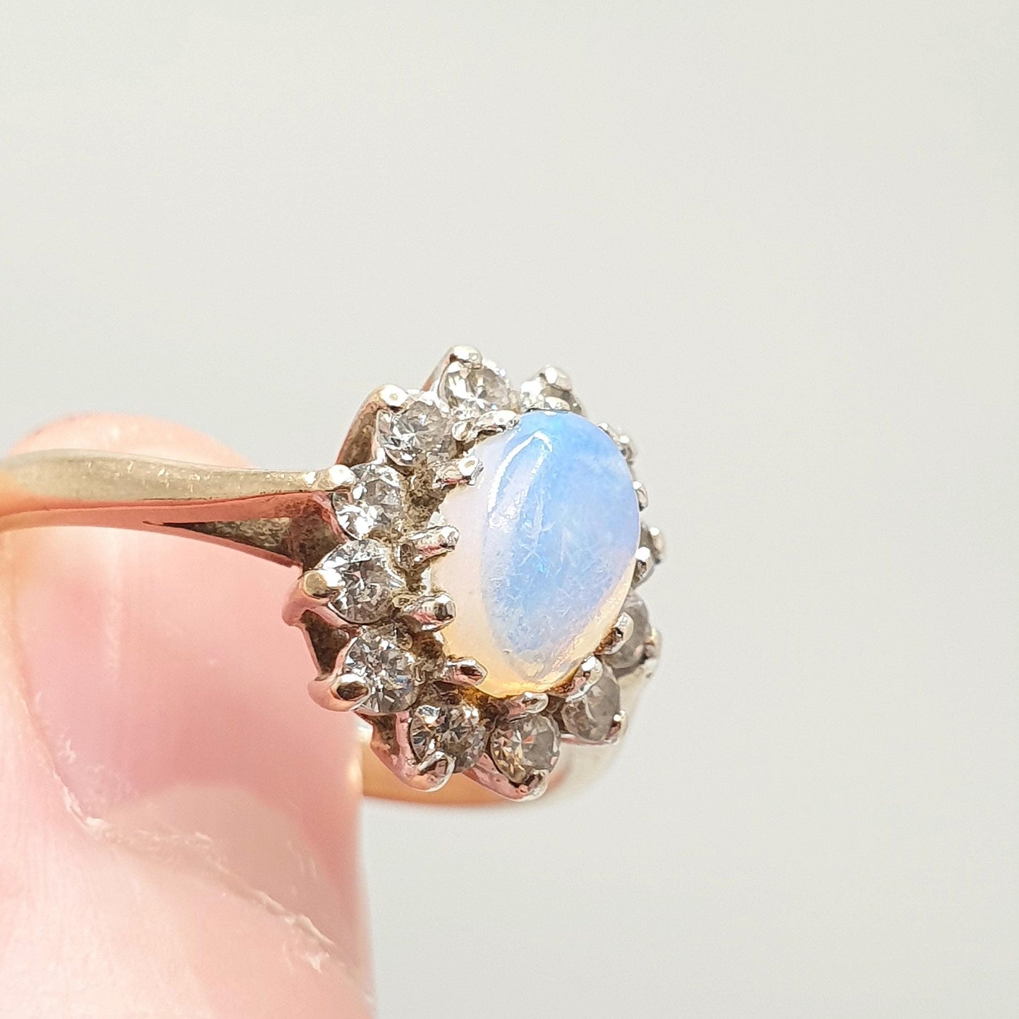 Vintage 9ct Gold Opal Cluster Ring CZ Blue White Gemstone Solid 9k 375 Halo Yellow Sparkly Retro Womens Jewelry Jewellery
