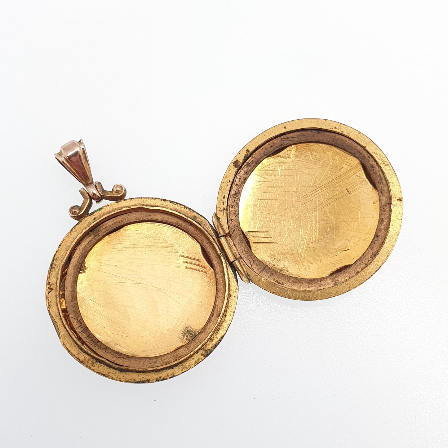 Antique 9ct Rose Gold Locket Engraved "MR" Initials Pendant Fine Estate Gift Back Front Necklace Jewelry Womens Jewellery