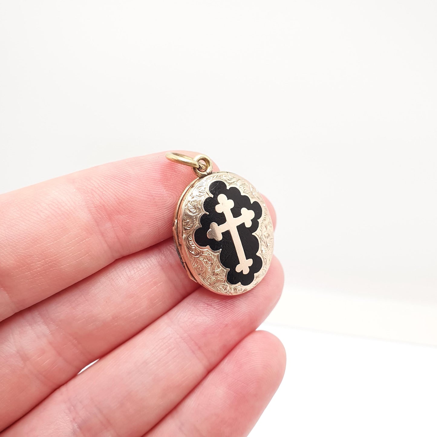 Antique Victorian 9ct 9k Gold Locket Black Enamel Bulbed Crucifix Cross Necklace Pendant Solid Back & Front Picture Womens Jewelry Jewellery