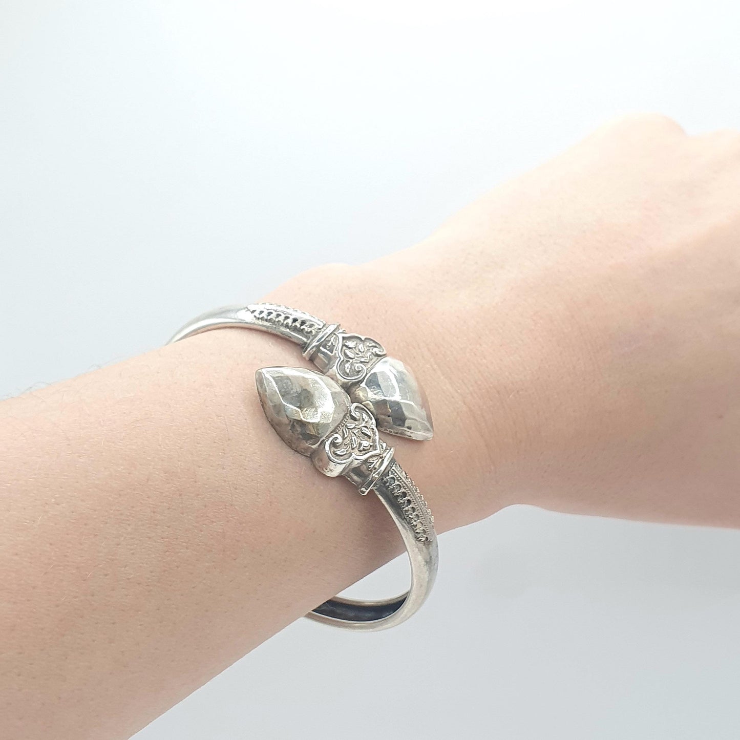 Antique Victorian Silver Plate Crossover Bangle Bracelet Bypass Snake Head Style Shape Vintage Womens Unisex Jewelry Jewellery