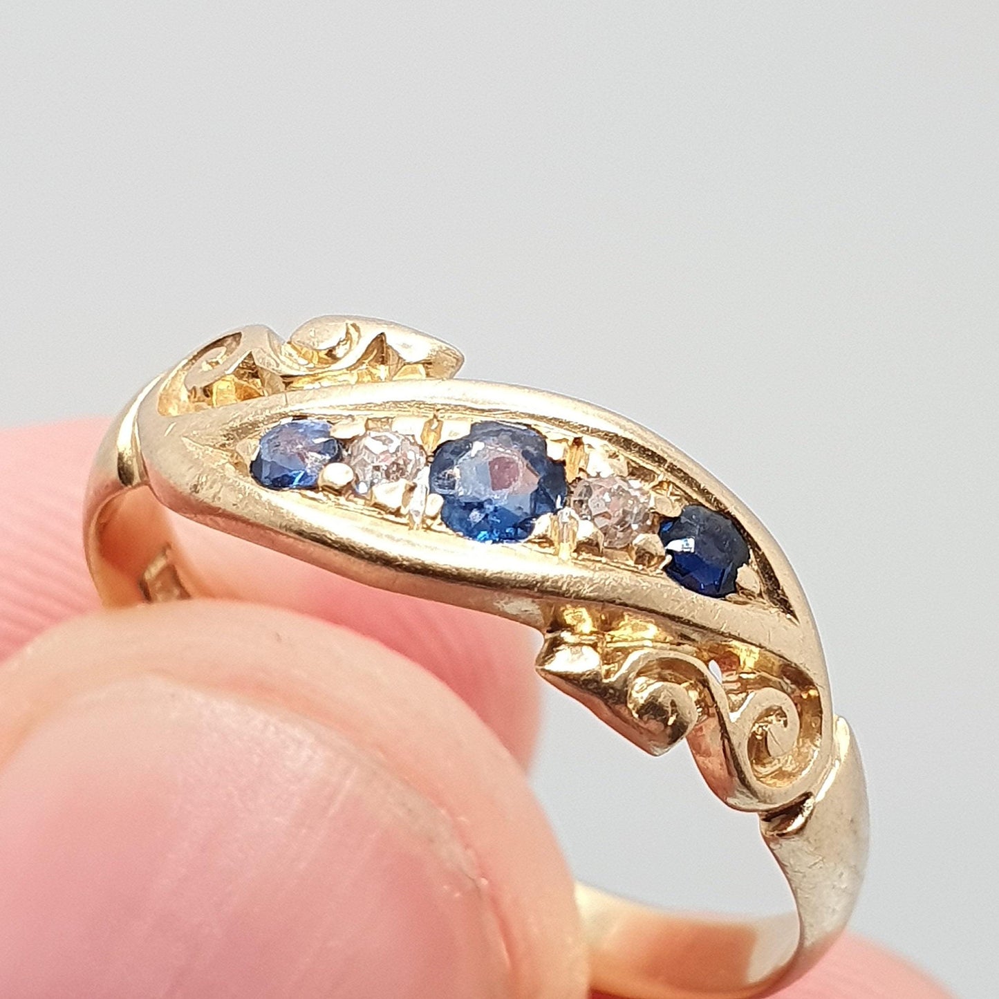 Antique 18ct Gold Sapphire & Diamond Ring Solid 18k 750 1905 Hallmark Five Gemstone Edwardian Vintage Jewelry Jewellery