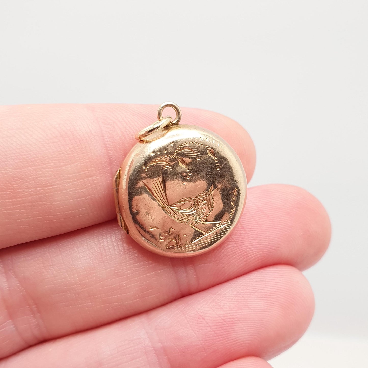 Antique 9ct Rose Gold Bird Locket Solid 9k 375 Small Round Circle Pendant Back & Front Necklace Jewelry Womens Jewellery