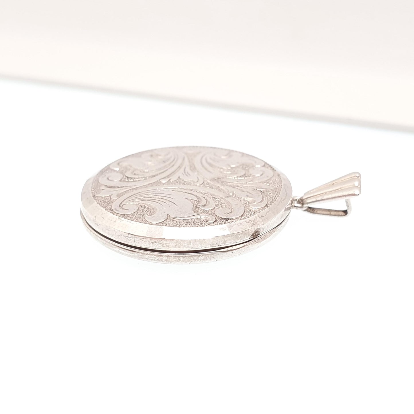 Vintage Georg Jensen Sterling Silver Locket Round Circle Scroll Pattern Necklace Pendant Picture Photo Jewellery Jewelry
