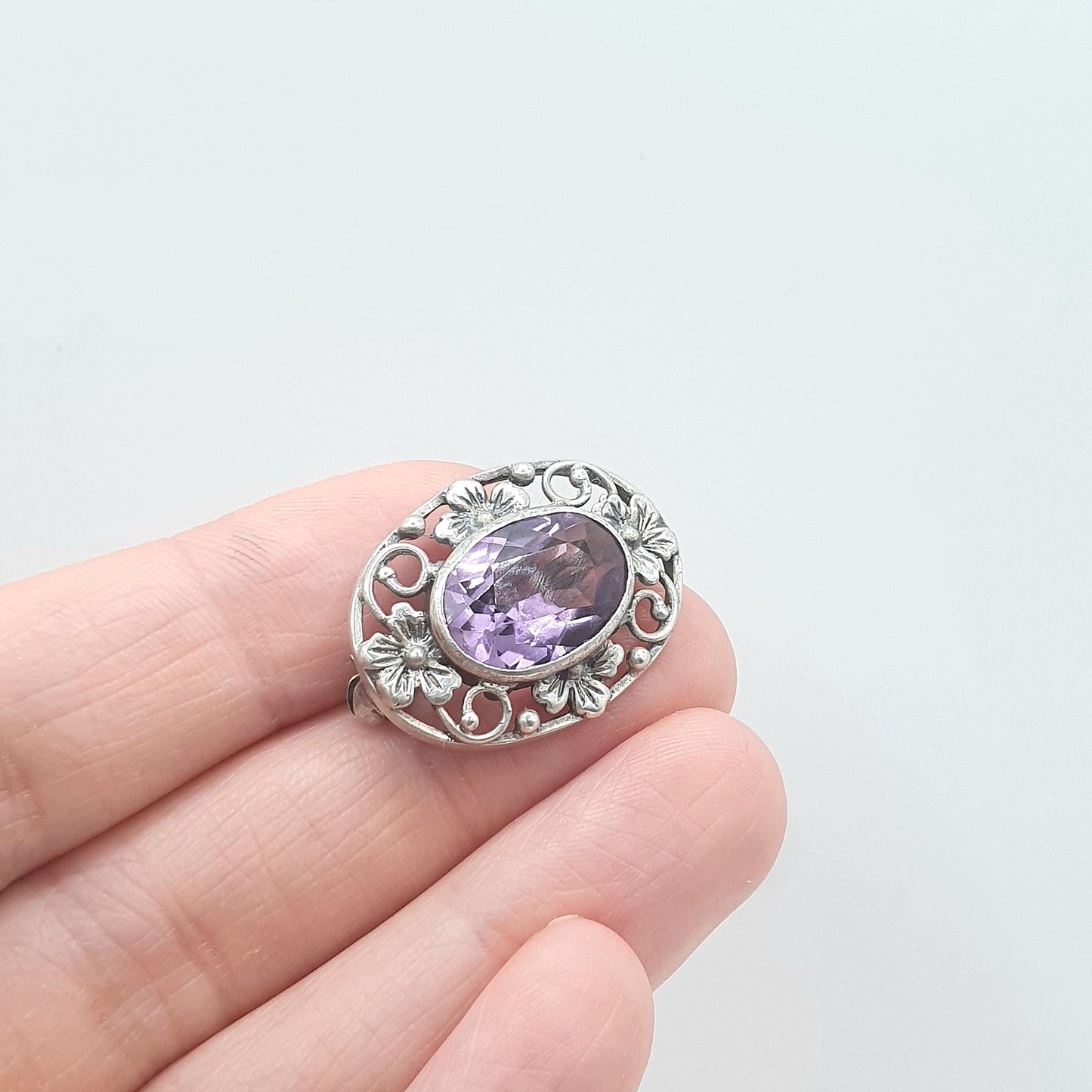 Old Vintage Solid Silver Amethyst Brooch Bernard Instone Style Art Deco Flower Border Purple Gemstone Ladies Womens Jewelry Jewellery