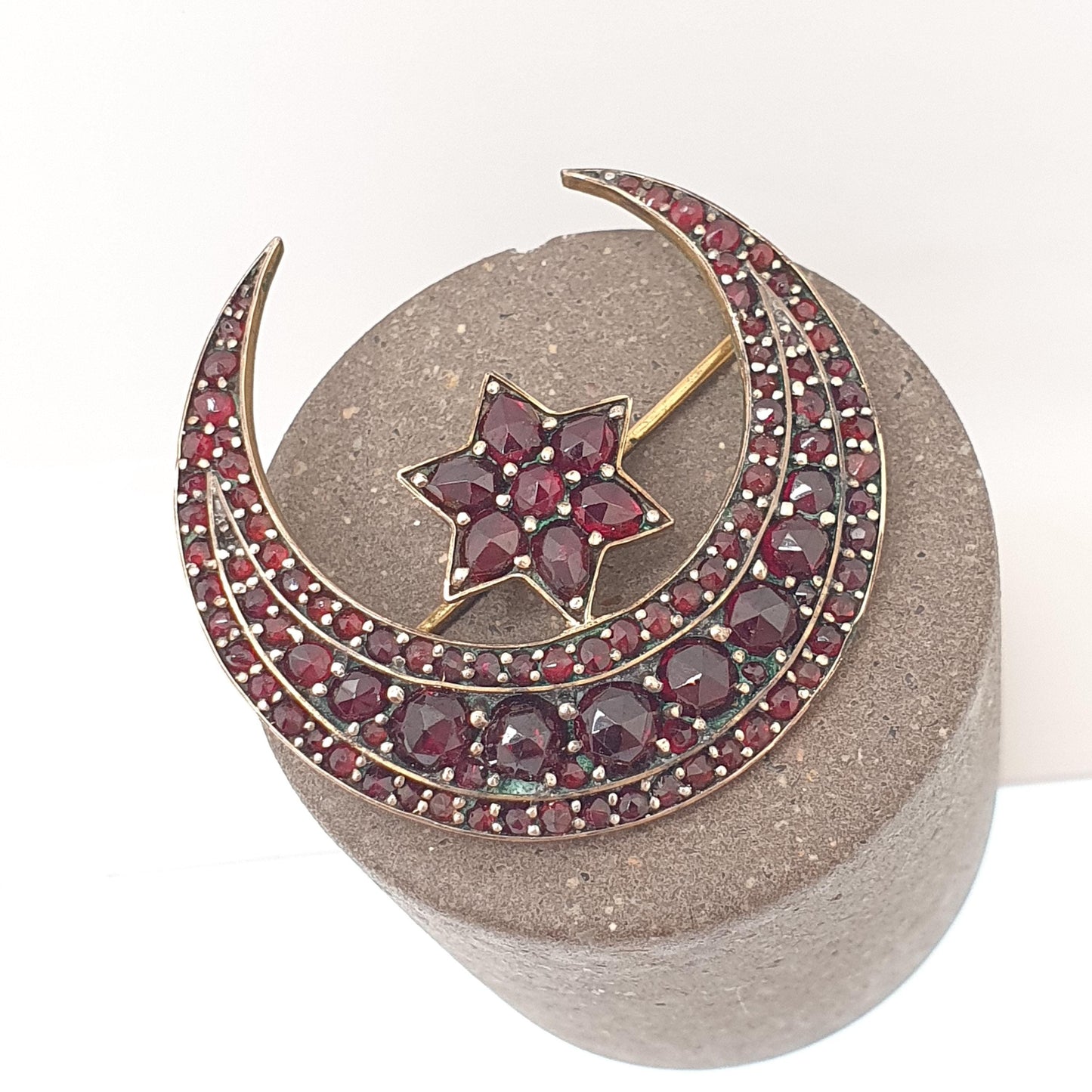 Antique Victorian Bohemian Garnet Star Brooch Crescent Moon Starburst Rolled Gold Renaissance Revival Pyrope Vintage Jewelry Jewellery