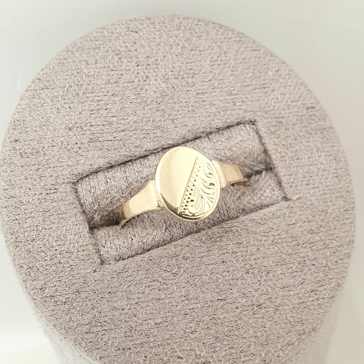 Vintage 9ct Gold Oval Signet Ring Solid 9k 375 9kt Hand Engraved Hallmark Mens Womens Jewelry Jewellery