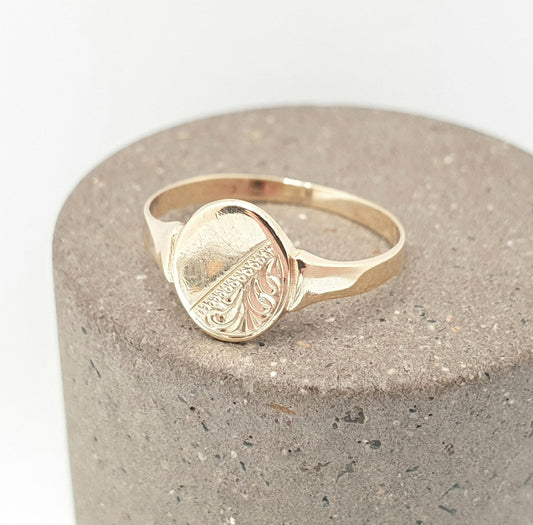 Vintage 9ct Gold Oval Signet Ring Solid 9k 375 9kt Hand Engraved Hallmark Mens Womens Jewelry Jewellery