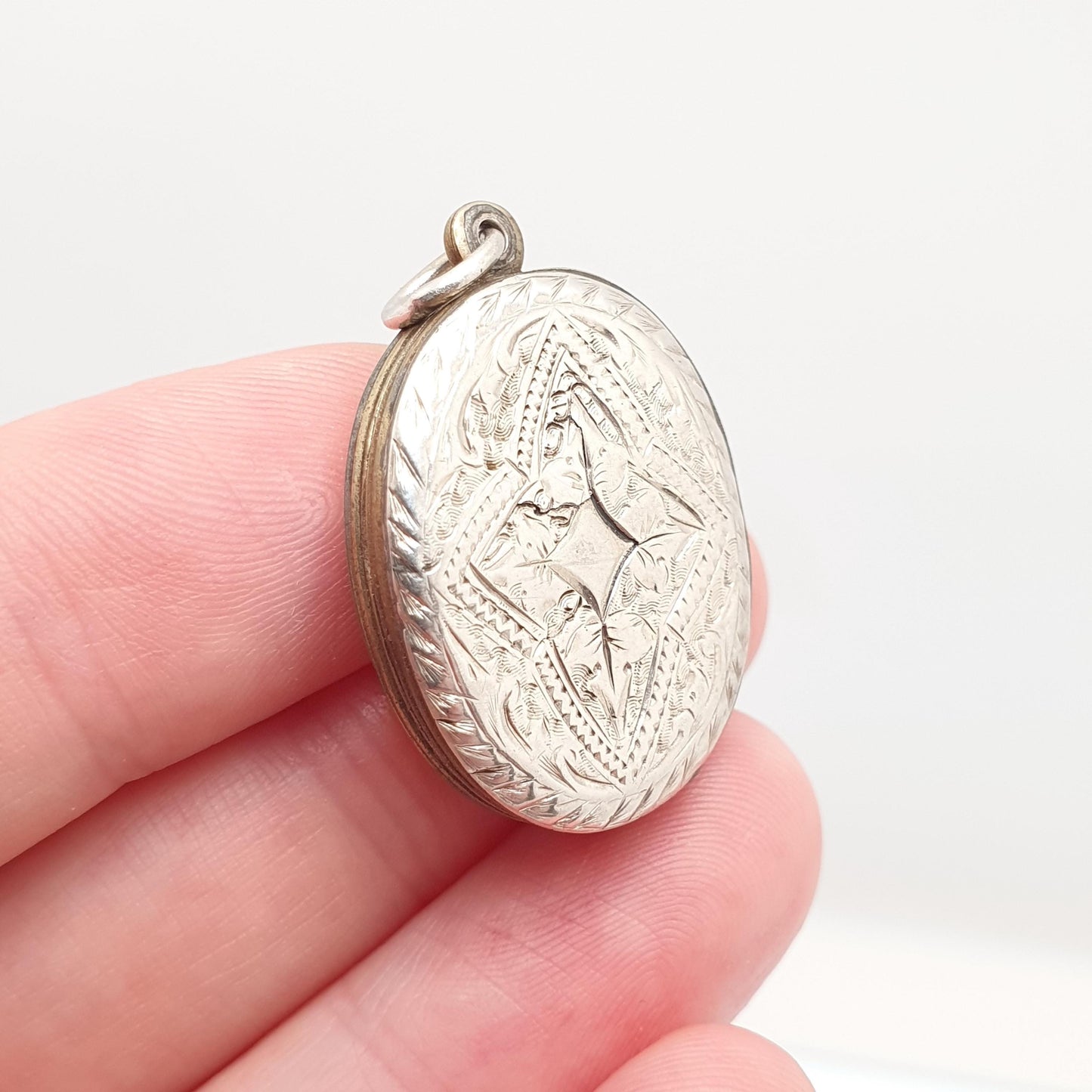 Antique Victorian Solid Silver Oval Locket Back and Front Hand Engraved Pendant Picture Photo Vintage Womens Jewelry Jewellery