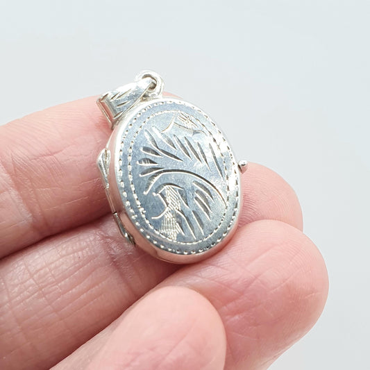 Vintage Sterling Silver Oval Locket Small Engraved on Both Faces Cute Picture Photo Pendant Necklace Womens Jewellery Jewelry Mens