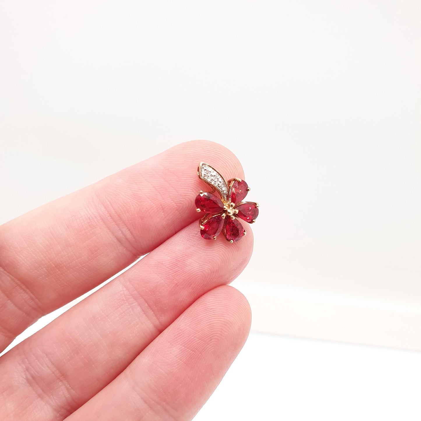 Vintage 9k 9ct Gold Ruby & Diamond Necklace Pendant Flower Shape Solid 375 Womens Jewelry Retro Jewellery